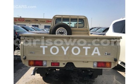 Buy Import Toyota Land Cruiser Beige Car in Import - Dubai in Benign Buy Import Toyota Land Cruiser Beige Car in Import - Dubai in Benign