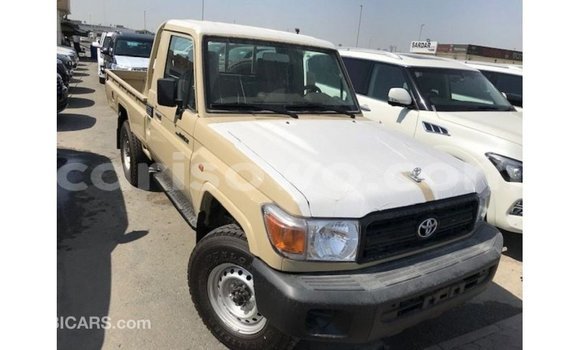 Buy Import Toyota Land Cruiser Beige Car in Import - Dubai in Benign Buy Import Toyota Land Cruiser Beige Car in Import - Dubai in Benign