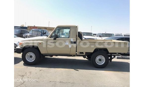 Buy Import Toyota Land Cruiser Beige Car in Import - Dubai in Benign Buy Import Toyota Land Cruiser Beige Car in Import - Dubai in Benign