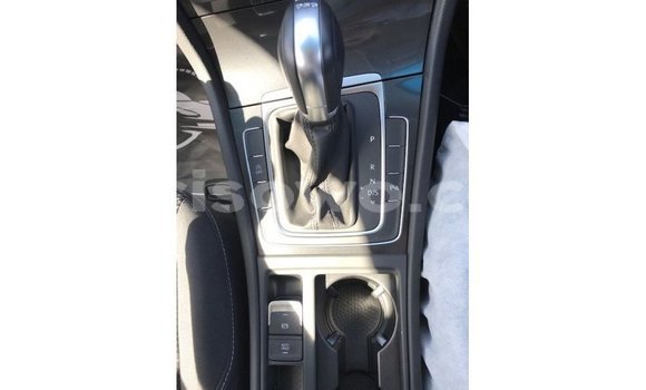 Acheter Import Voiture Volkswagen Golf Autre à Import - Dubai, Benin Acheter Import Voiture Volkswagen Golf Autre à Import - Dubai, Benin