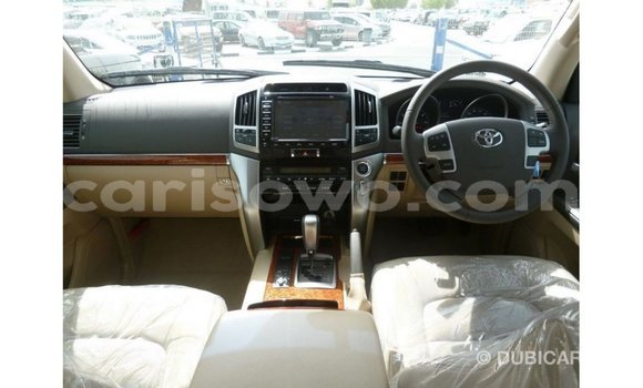 Acheter Import Voiture Toyota Land Cruiser Noir à Import - Dubai, Benin Acheter Import Voiture Toyota Land Cruiser Noir à Import - Dubai, Benin