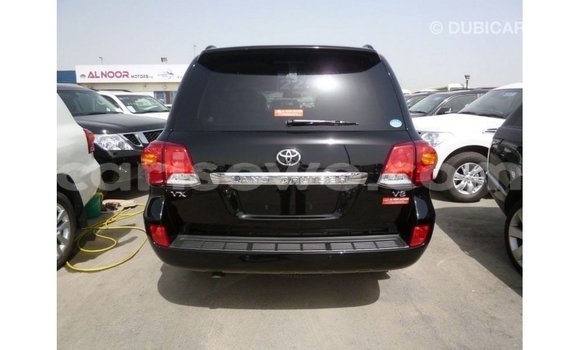 Acheter Import Voiture Toyota Land Cruiser Noir à Import - Dubai, Benin Acheter Import Voiture Toyota Land Cruiser Noir à Import - Dubai, Benin