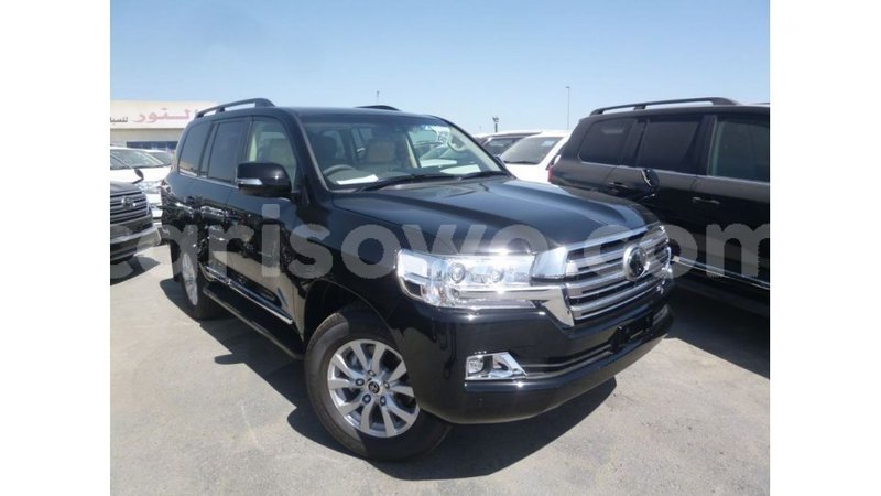 Big with watermark toyota land cruiser benign import dubai 7896