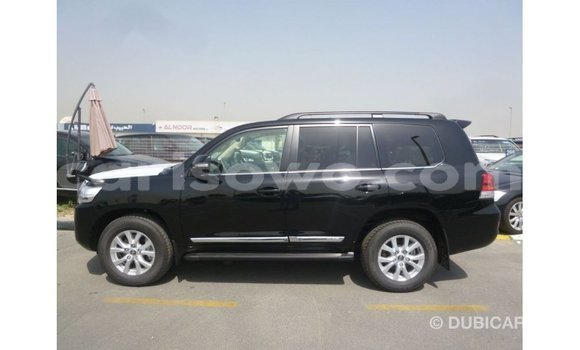 Acheter Import Voiture Toyota Land Cruiser Noir à Import - Dubai, Benin Acheter Import Voiture Toyota Land Cruiser Noir à Import - Dubai, Benin