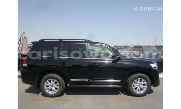 Acheter Import Voiture Toyota Land Cruiser Noir à Import - Dubai, Benin Acheter Import Voiture Toyota Land Cruiser Noir à Import - Dubai, Benin