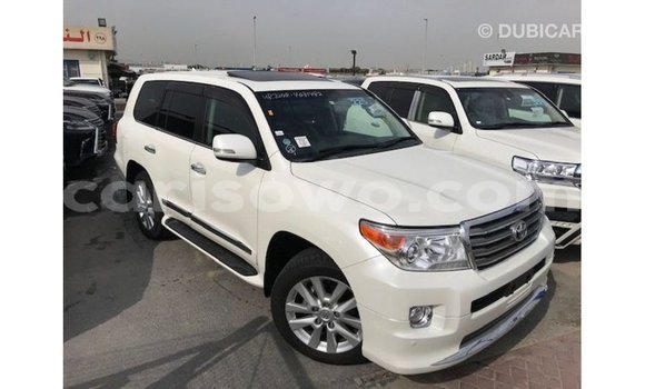 Buy Import Toyota Land Cruiser White Car in Import - Dubai in Benign Buy Import Toyota Land Cruiser White Car in Import - Dubai in Benign