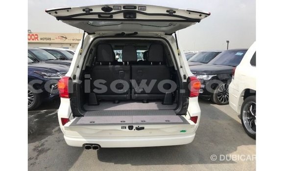 Buy Import Toyota Land Cruiser White Car in Import - Dubai in Benign Buy Import Toyota Land Cruiser White Car in Import - Dubai in Benign