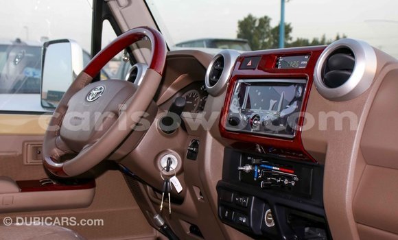 Ra Imported Toyota Land Cruiser Alagara Ọkọ̀ in Import - Dubai ni Benin Ra Imported Toyota Land Cruiser Alagara Ọkọ̀ in Import - Dubai ni Benin