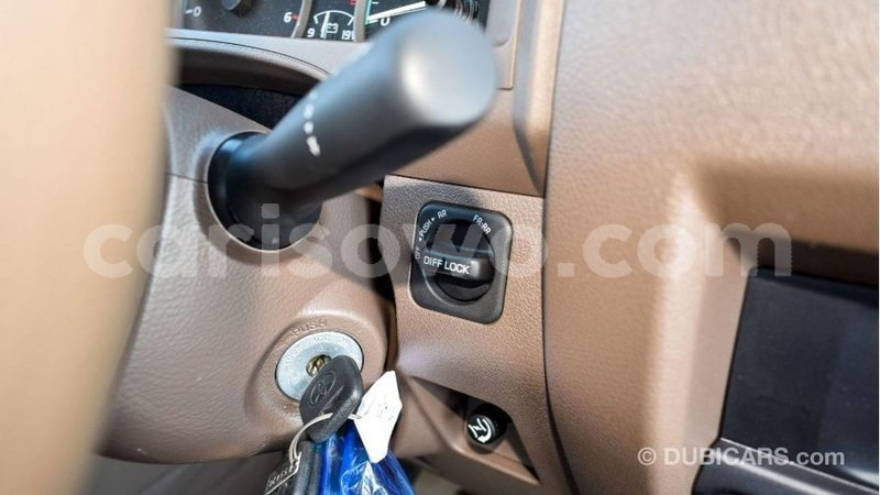 Big with watermark toyota land cruiser benign import dubai 7921