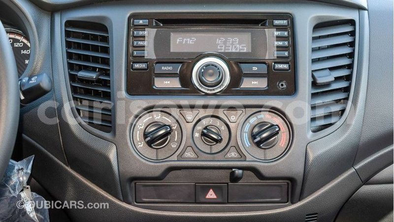 Big with watermark mitsubishi l200 benign import dubai 7922