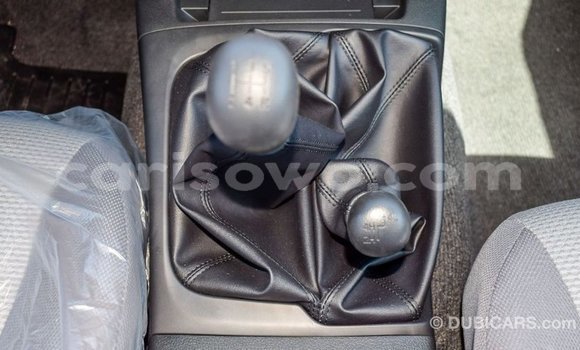 Sayi Imported Mitsubishi L200 White Mota in Import - Dubai a Benin Sayi Imported Mitsubishi L200 White Mota in Import - Dubai a Benin