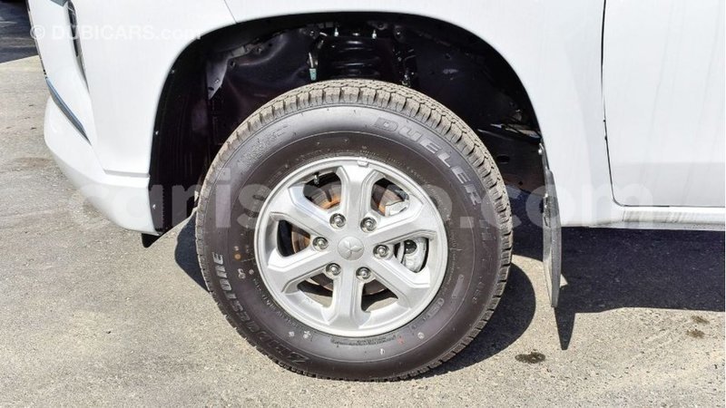 Big with watermark mitsubishi l200 benign import dubai 7922