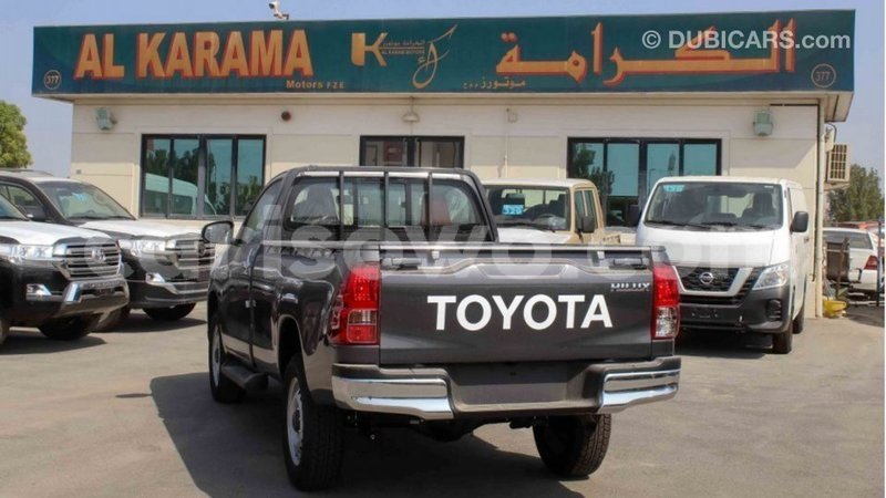 Big with watermark toyota hilux benign import dubai 7924