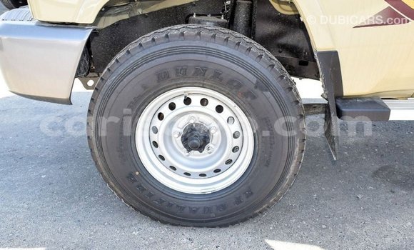 Buy Import Toyota Land Cruiser Beige Car in Import - Dubai in Benign Buy Import Toyota Land Cruiser Beige Car in Import - Dubai in Benign