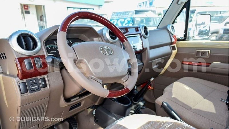Big with watermark toyota land cruiser benin import dubai 7927