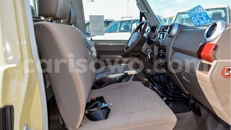 Big with watermark toyota land cruiser benign import dubai 7927