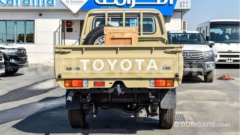Big with watermark toyota land cruiser benin import dubai 7927