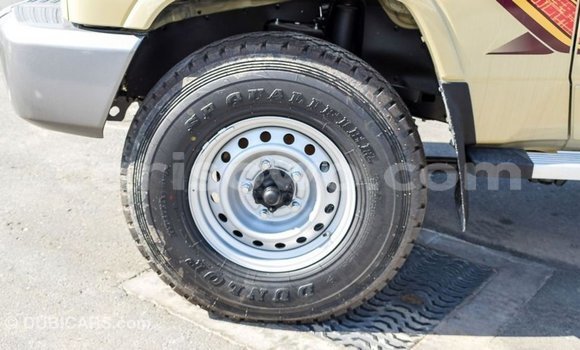 Buy Import Toyota Land Cruiser Beige Car in Import - Dubai in Benign Buy Import Toyota Land Cruiser Beige Car in Import - Dubai in Benign