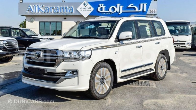 Big with watermark toyota land cruiser benign import dubai 7929