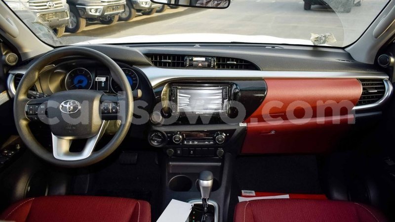 Big with watermark toyota hilux benign import dubai 7931