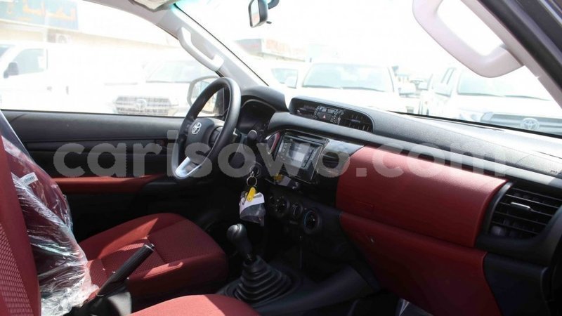 Big with watermark toyota hilux benign import dubai 7935