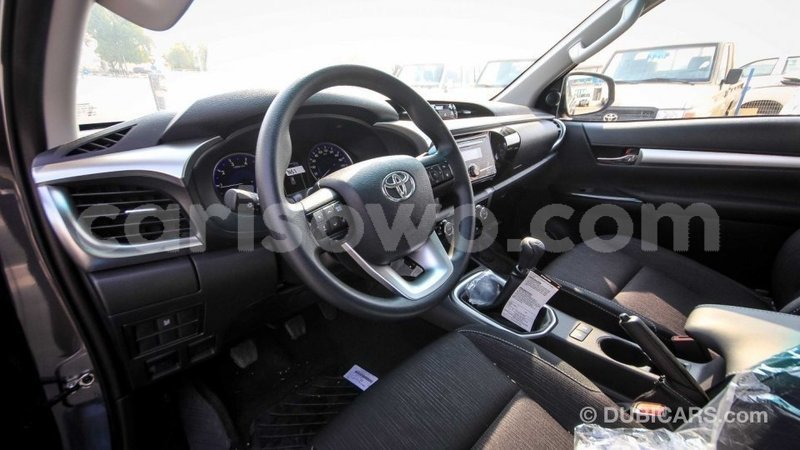 Big with watermark toyota hilux benign import dubai 7936