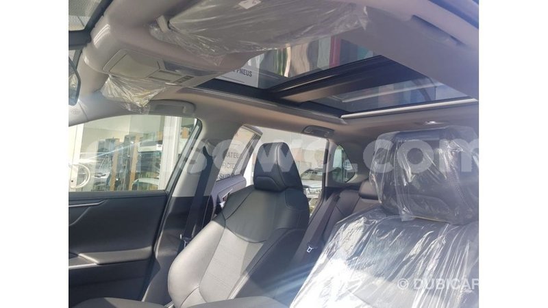 Big with watermark toyota hiace benin import dubai 7940