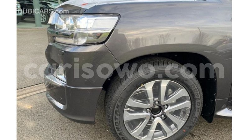 Big with watermark toyota land cruiser benin import dubai 7941