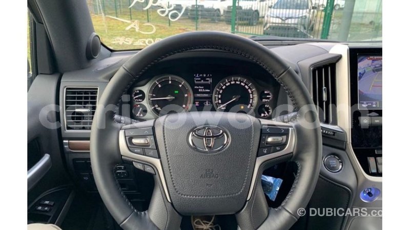 Big with watermark toyota land cruiser benin import dubai 7941