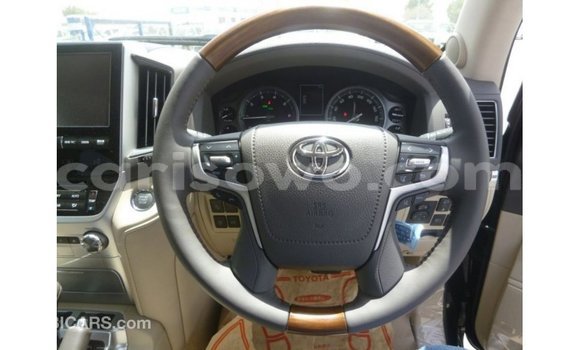 Sayi Imported Toyota Land Cruiser Black Mota in Import - Dubai a Benin Sayi Imported Toyota Land Cruiser Black Mota in Import - Dubai a Benin