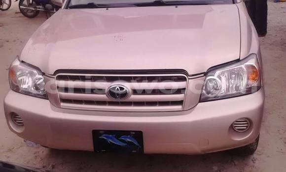 Buy Used Toyota Highlander Other Car in Cotonou in Benign Buy Used Toyota Highlander Other Car in Cotonou in Benign
