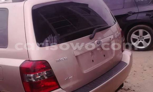 Buy Used Toyota Highlander Other Car in Cotonou in Benign Buy Used Toyota Highlander Other Car in Cotonou in Benign