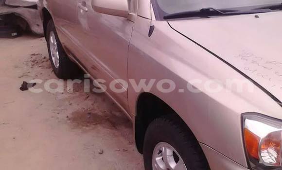 Buy Used Toyota Highlander Other Car in Cotonou in Benign Buy Used Toyota Highlander Other Car in Cotonou in Benign