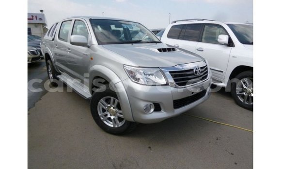 Sayi Imported Toyota Hilux Sauran Mota in Import - Dubai a Benin Sayi Imported Toyota Hilux Sauran Mota in Import - Dubai a Benin