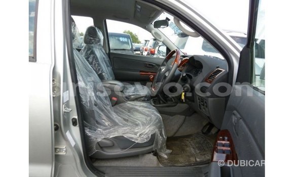 Sayi Imported Toyota Hilux Sauran Mota in Import - Dubai a Benin Sayi Imported Toyota Hilux Sauran Mota in Import - Dubai a Benin