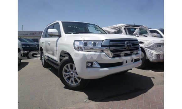 Buy Import Toyota Land Cruiser White Car in Import - Dubai in Benign Buy Import Toyota Land Cruiser White Car in Import - Dubai in Benign