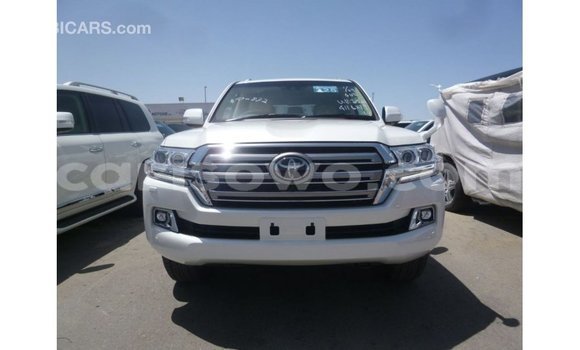 Buy Import Toyota Land Cruiser White Car in Import - Dubai in Benign Buy Import Toyota Land Cruiser White Car in Import - Dubai in Benign