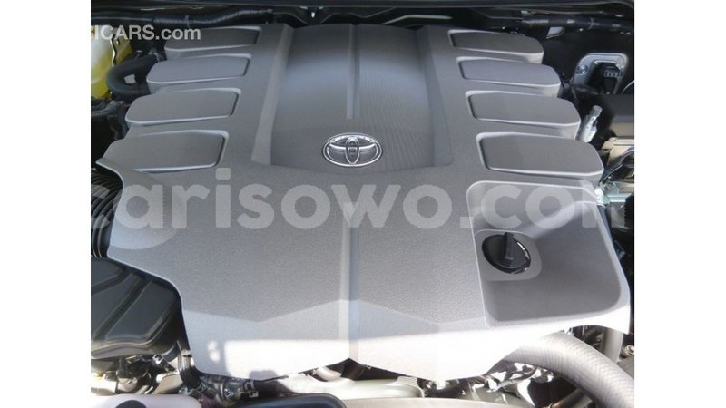 Big with watermark toyota land cruiser benin import dubai 7957
