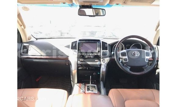 Buy Import Toyota Land Cruiser Other Car in Import - Dubai in Benign Buy Import Toyota Land Cruiser Other Car in Import - Dubai in Benign