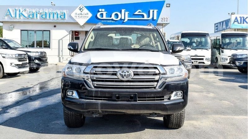 Big with watermark toyota land cruiser benin import dubai 7964
