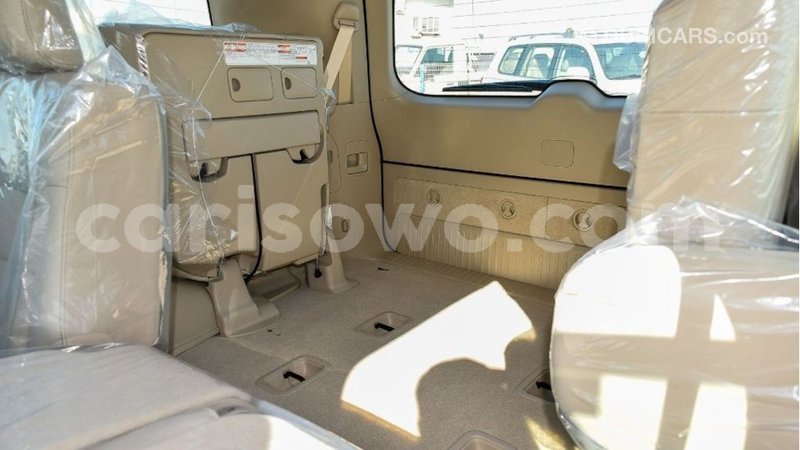 Big with watermark toyota land cruiser benin import dubai 7964