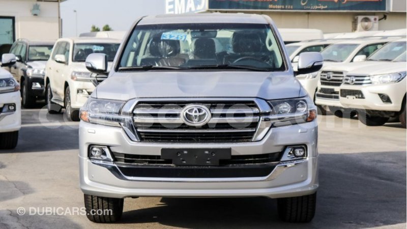 Big with watermark toyota land cruiser benin import dubai 7965