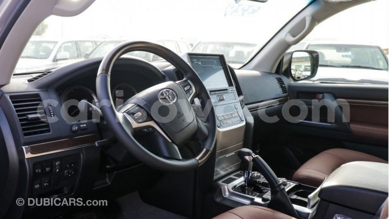Big with watermark toyota land cruiser benin import dubai 7965