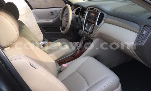 Buy Used Toyota Highlander Green Car in Cotonou in Benign Buy Used Toyota Highlander Green Car in Cotonou in Benign