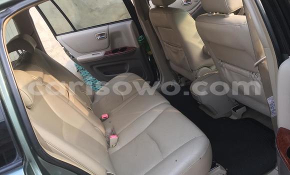 Buy Used Toyota Highlander Green Car in Cotonou in Benign Buy Used Toyota Highlander Green Car in Cotonou in Benign