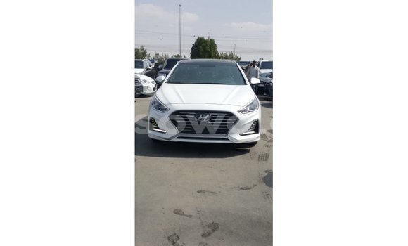 Ra Imported Hyundai Sonata funfun Ọkọ̀ in Import - Dubai ni Benin Ra Imported Hyundai Sonata funfun Ọkọ̀ in Import - Dubai ni Benin