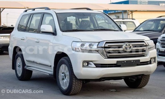 Buy Import Toyota Land Cruiser White Car in Import - Dubai in Benign Buy Import Toyota Land Cruiser White Car in Import - Dubai in Benign
