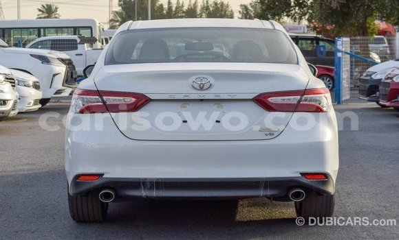 Ra Imported Toyota Camry funfun Ọkọ̀ in Import - Dubai ni Benin Ra Imported Toyota Camry funfun Ọkọ̀ in Import - Dubai ni Benin