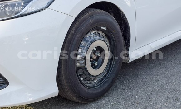 Acheter Import Voiture Toyota Camry Blanc à Import - Dubai, Benin Acheter Import Voiture Toyota Camry Blanc à Import - Dubai, Benin