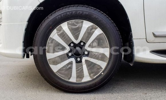 Ra Imported Toyota Land Cruiser funfun Ọkọ̀ in Import - Dubai ni Benin Ra Imported Toyota Land Cruiser funfun Ọkọ̀ in Import - Dubai ni Benin